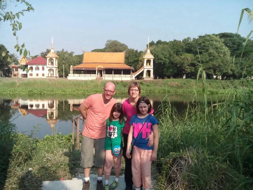 The Little Lopburi Village 외부 사진